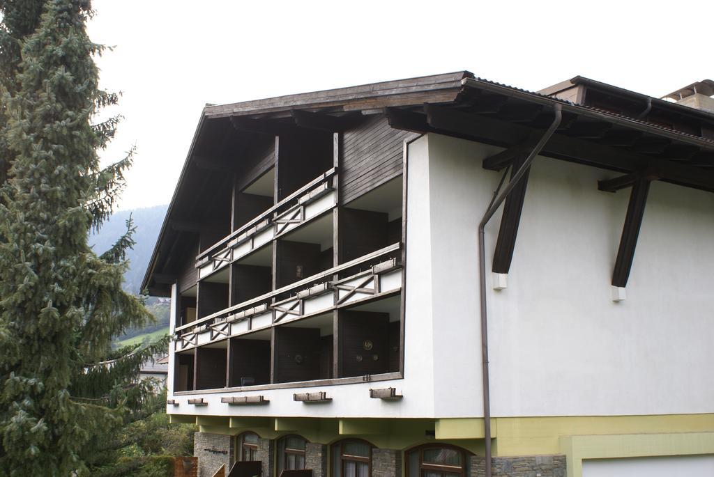 Apartamento Haus Schuschnig Bad Kleinkirchheim Exterior foto