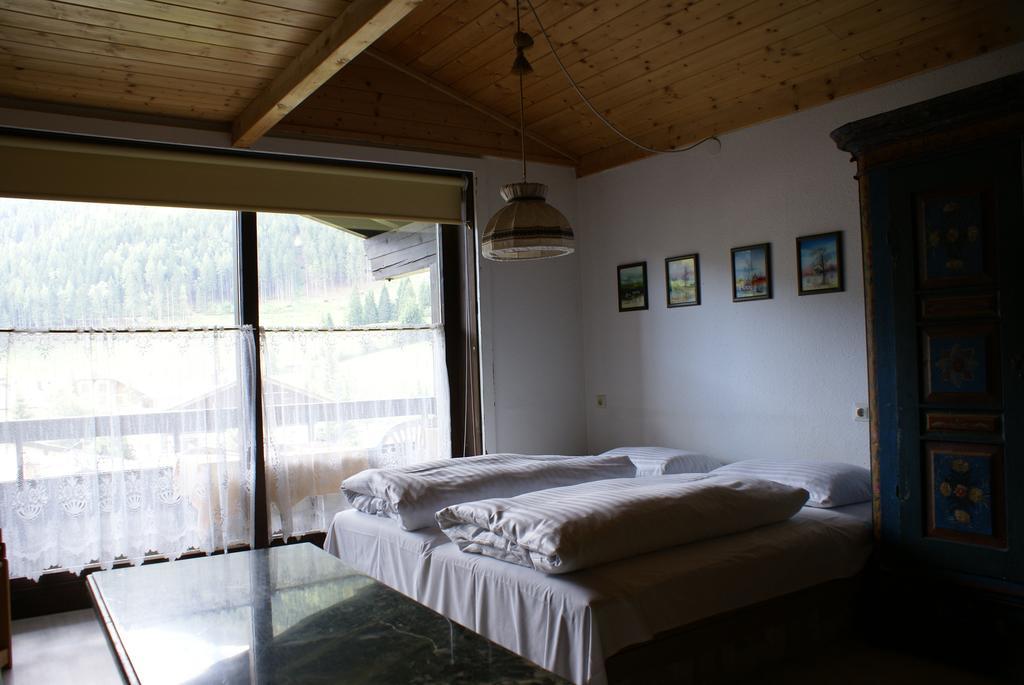 Apartamento Haus Schuschnig Bad Kleinkirchheim Habitación foto