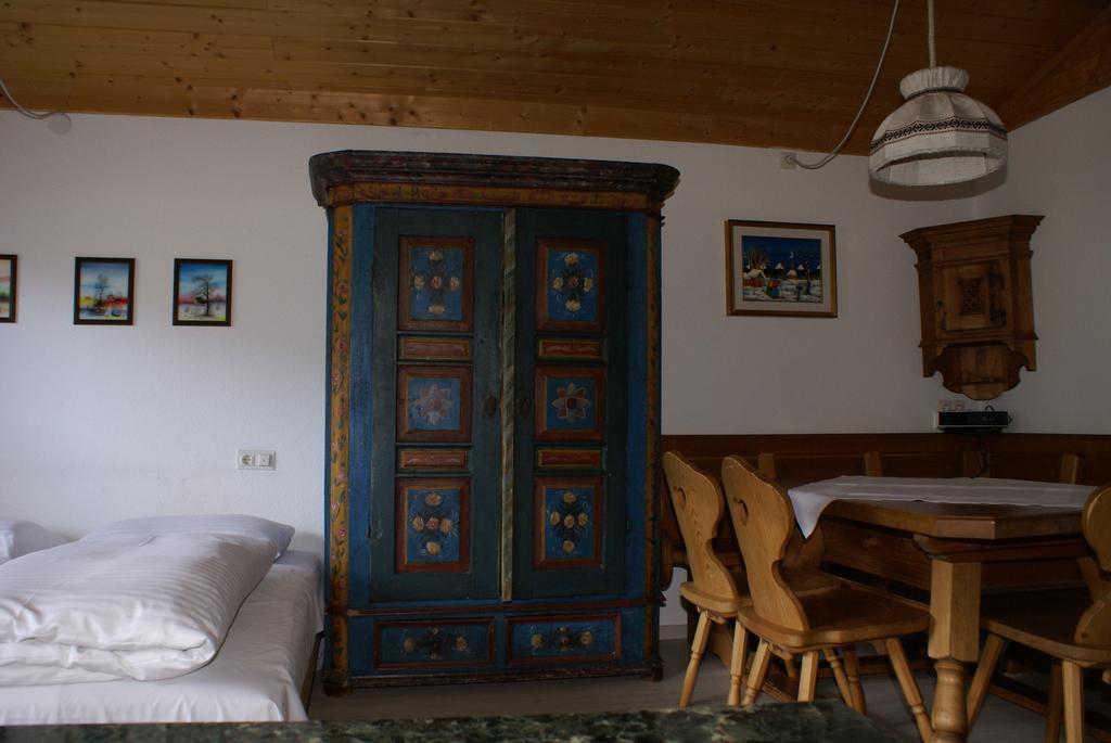 Apartamento Haus Schuschnig Bad Kleinkirchheim Habitación foto